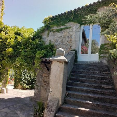 Le Domaine Du Soulier -Gite Et Chambres D'Hotes - La Maison Du Gardien Tornac Extérieur photo