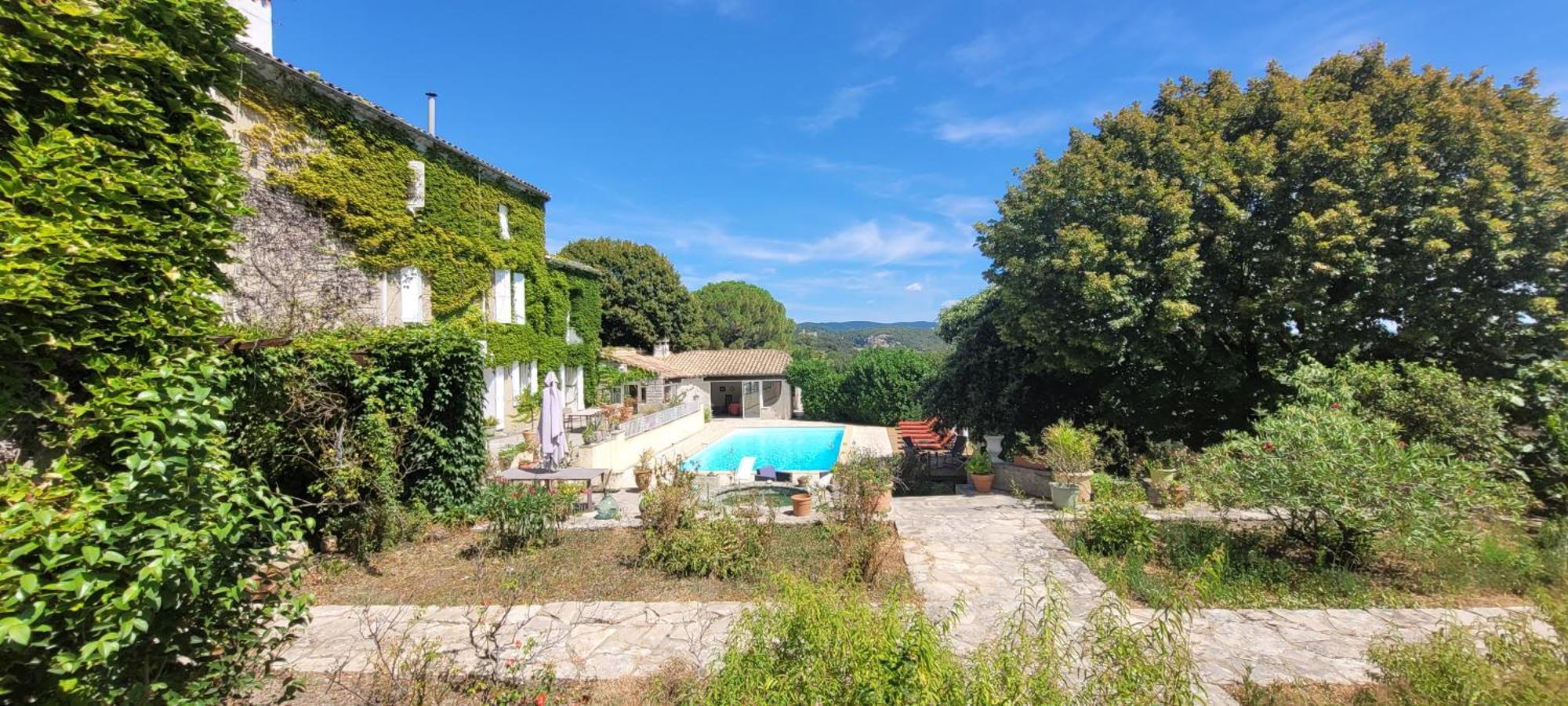 Le Domaine Du Soulier -Gite Et Chambres D'Hotes - La Maison Du Gardien Tornac Extérieur photo
