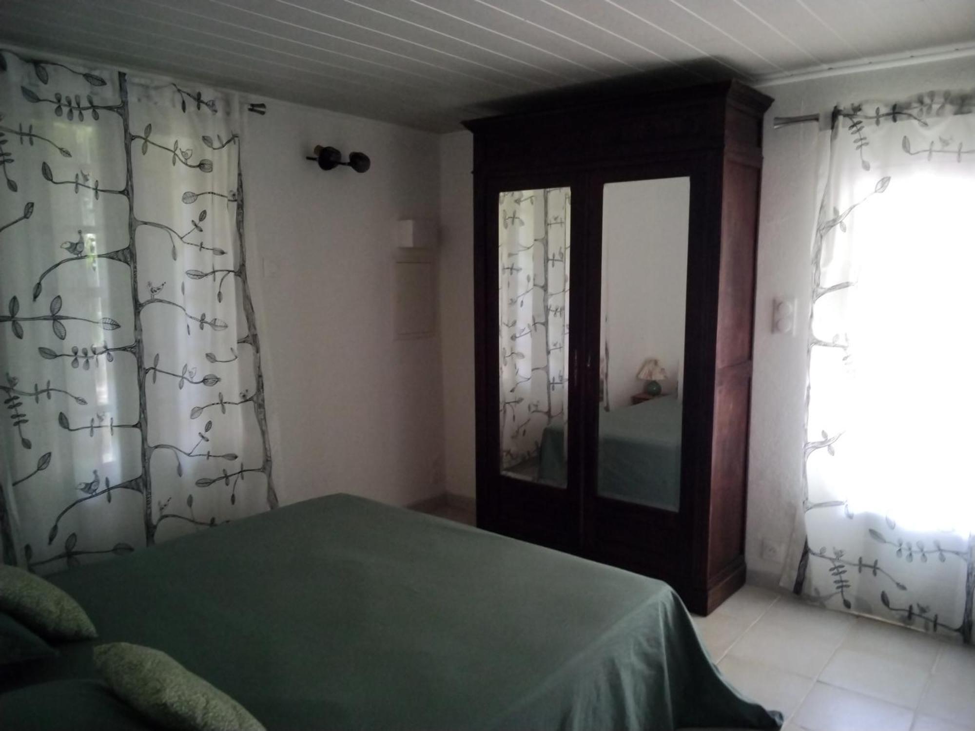 Le Domaine Du Soulier -Gite Et Chambres D'Hotes - La Maison Du Gardien Tornac Extérieur photo