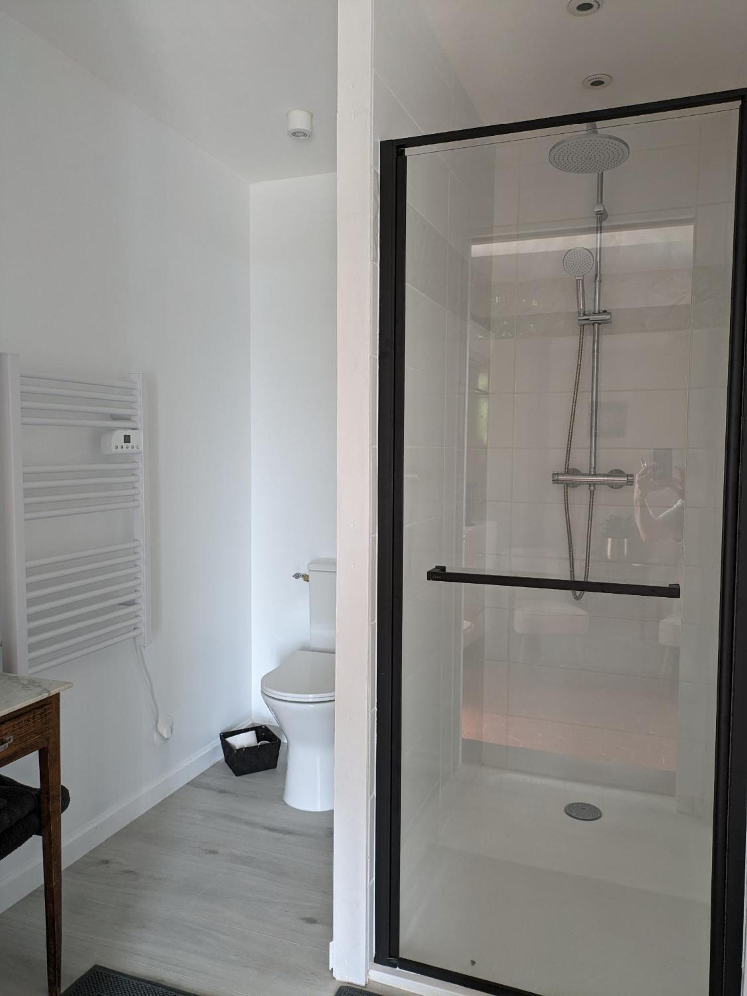 Le Domaine Du Soulier -Gite Et Chambres D'Hotes - La Maison Du Gardien Tornac Extérieur photo