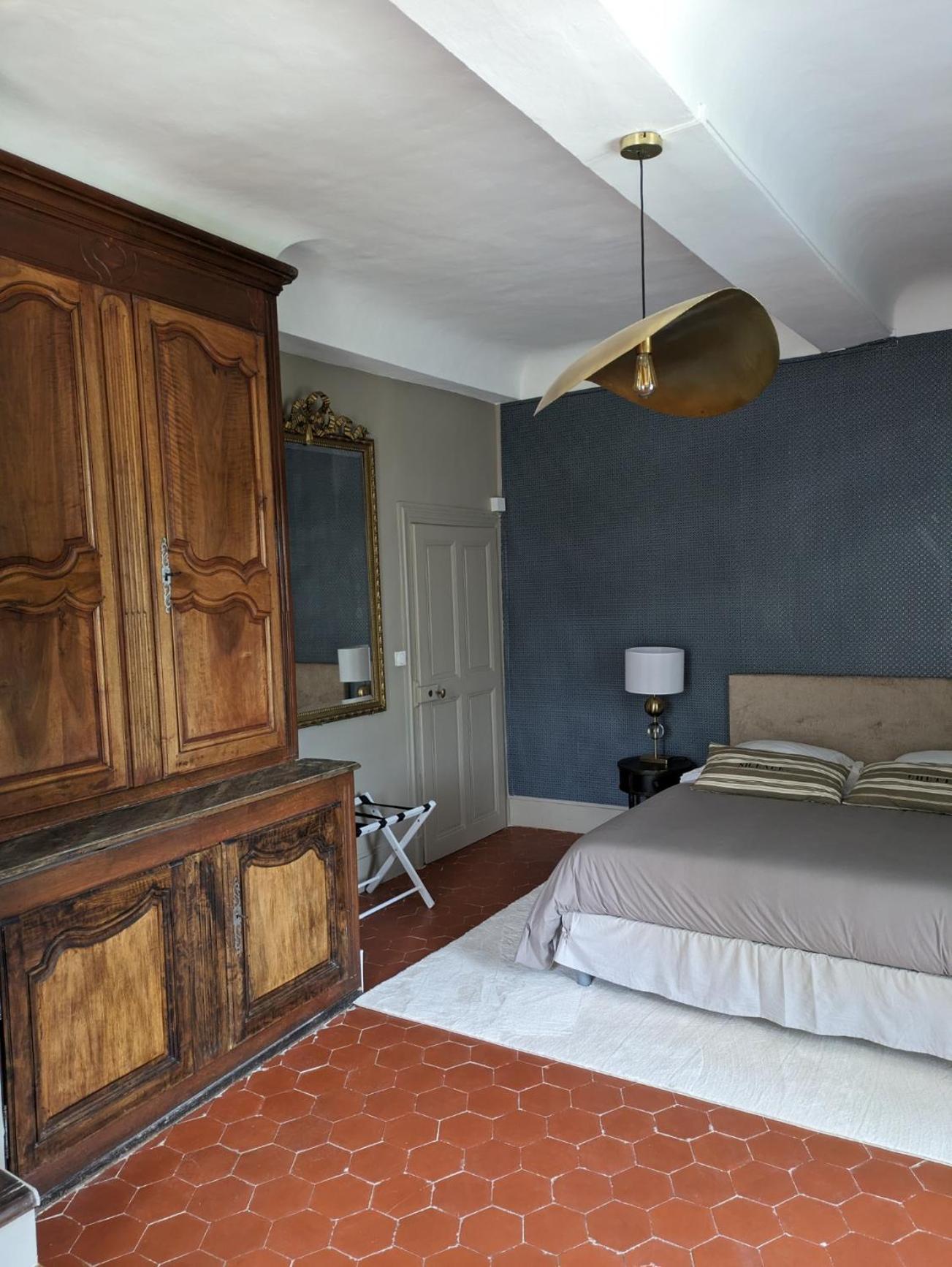 Le Domaine Du Soulier -Gite Et Chambres D'Hotes - La Maison Du Gardien Tornac Extérieur photo