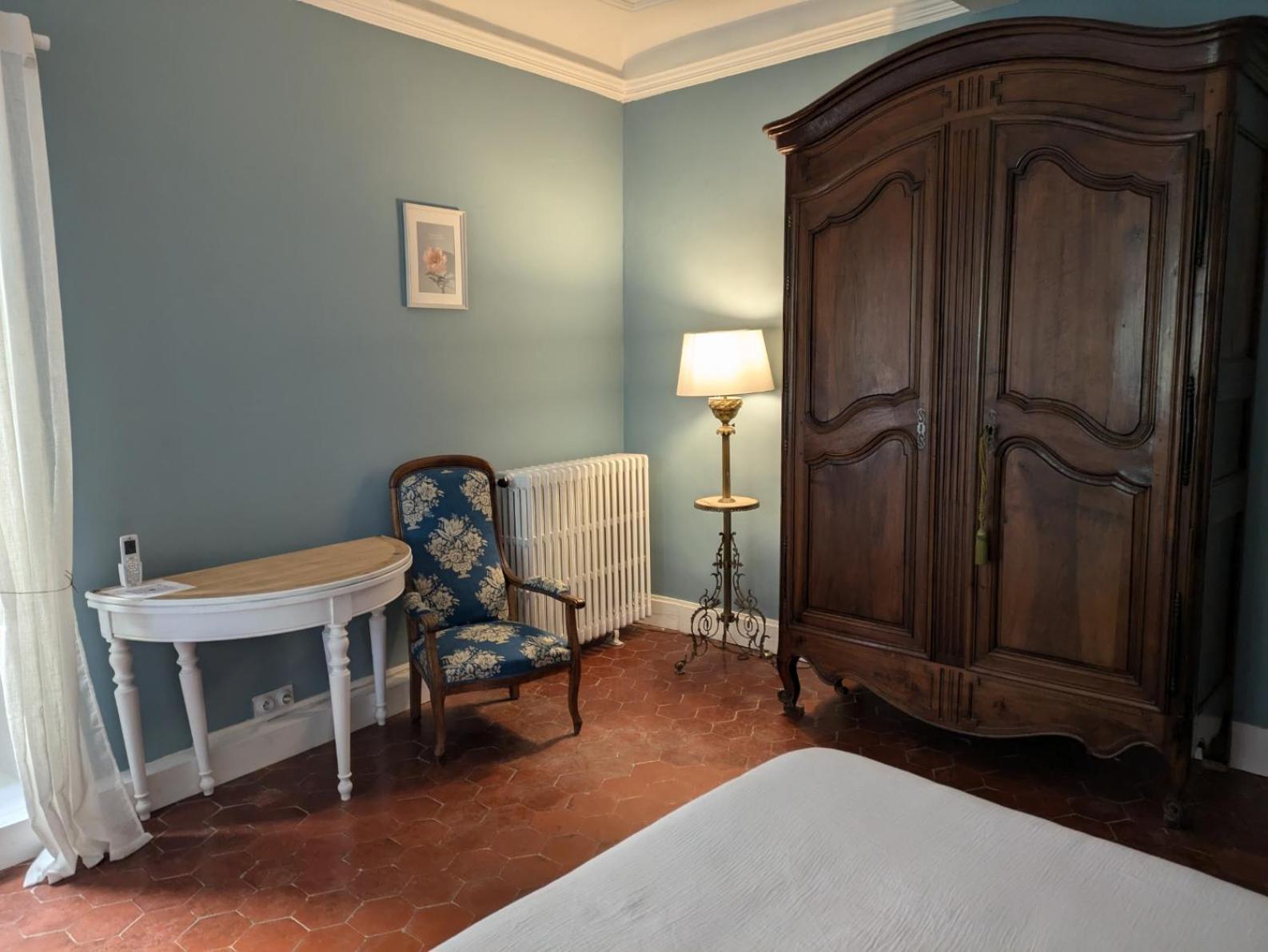 Le Domaine Du Soulier -Gite Et Chambres D'Hotes - La Maison Du Gardien Tornac Extérieur photo
